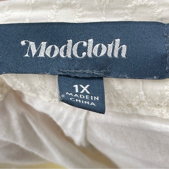 Modcloth Cream Retro Cotton Eyelet A-line Skirt with Bow Detail - Size 1X - Picture 12 of 14